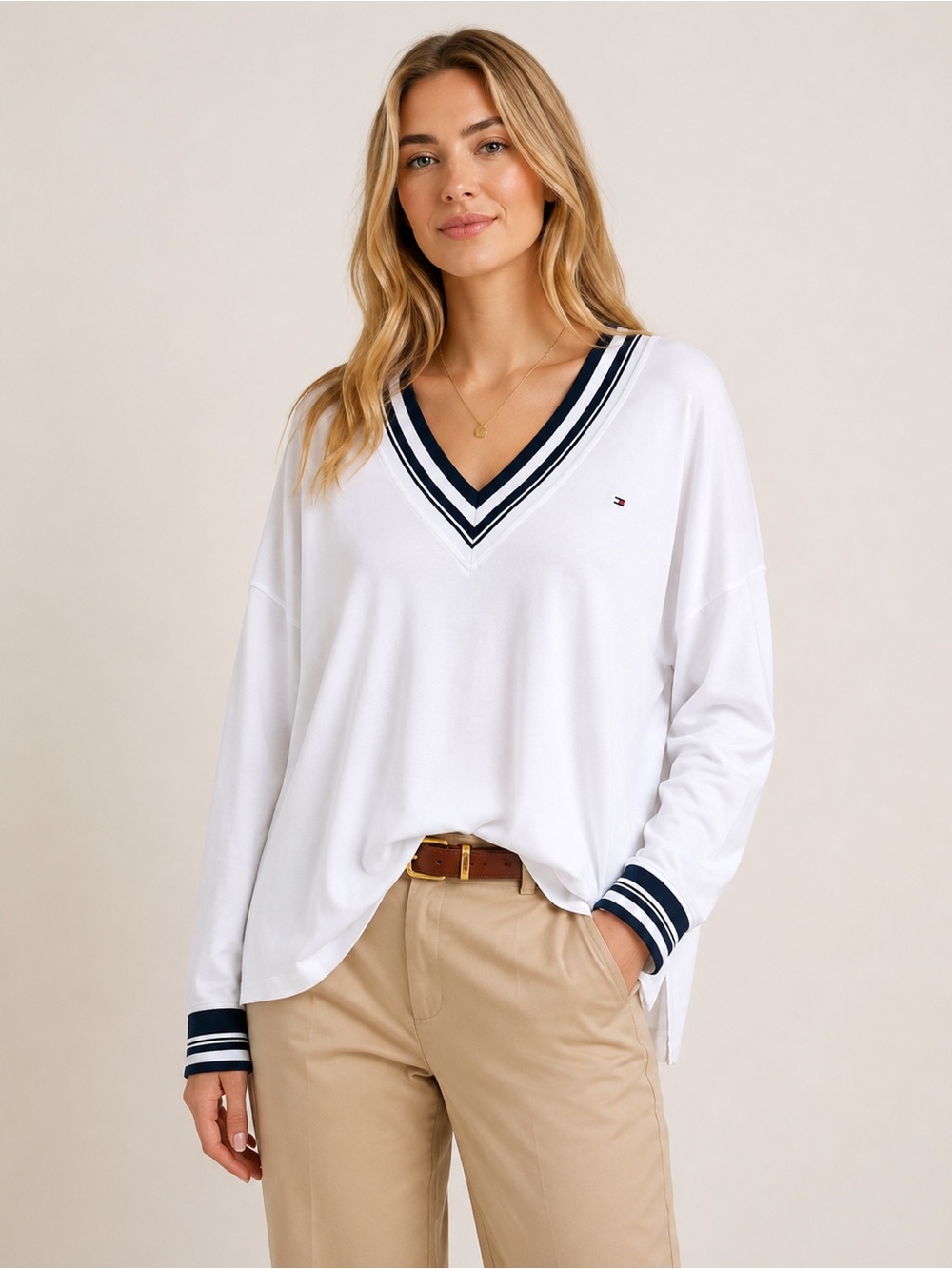 Tommy Hilfiger XL Varsity V-Neck Tunic Top White Like New Sporty Chic Athleisure